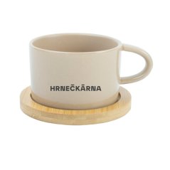 Makronka, hnědá, keramický designový hrnek s bambusovým podtáckem